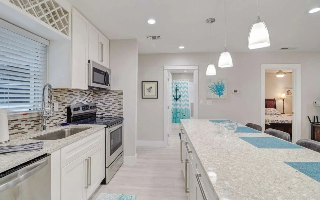 4836/4838 Esplanade St A