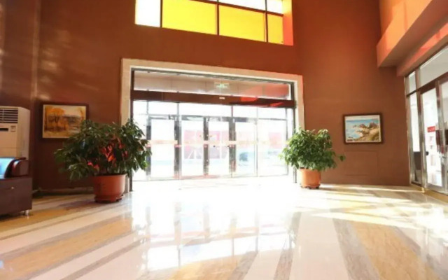Dalian Weijia Rainbow Hotel (Convention and Exhibition Center Branch)