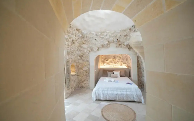 Trullo Meraviglia With Garden And Pool