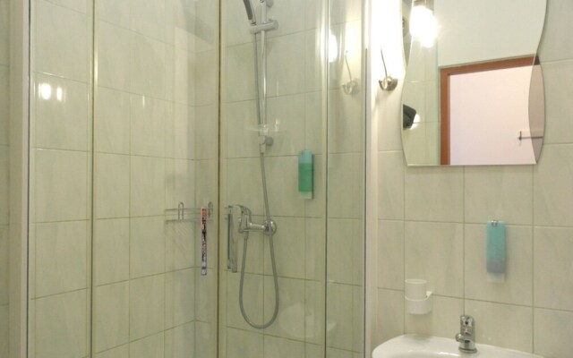 Krakow Apartments & Rooms