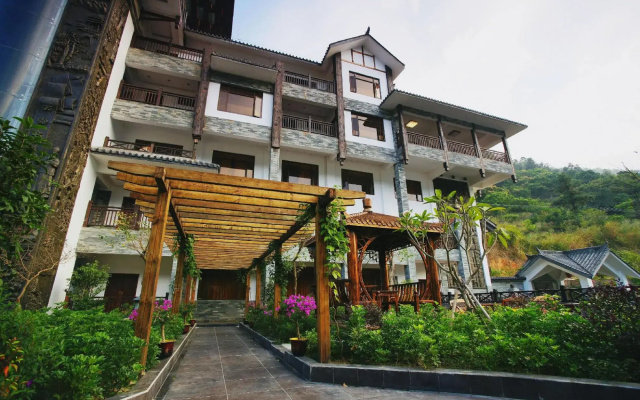 Xinxing Tianlushan Health Resort Hotel