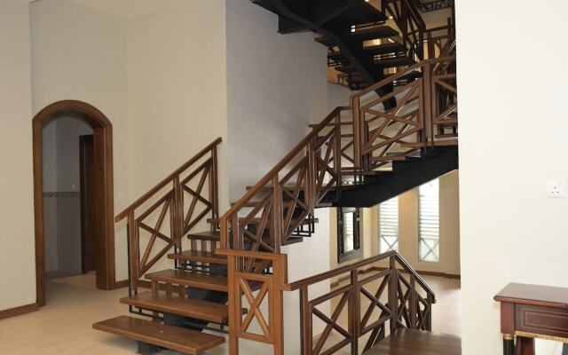 Palm Abhur Villa