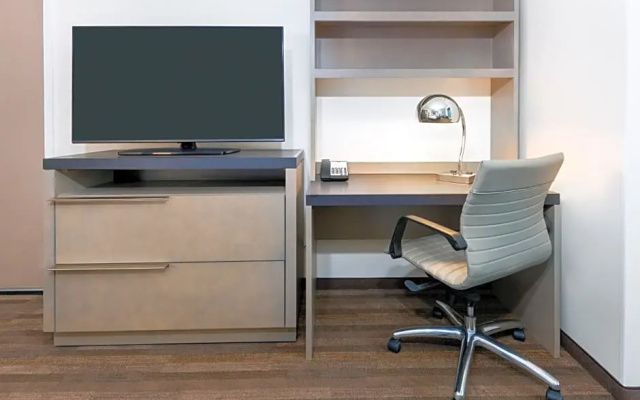 Hyatt House Tampa Airport/Westshore