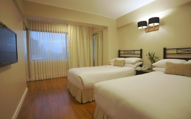 Radisson Hotel Plaza del Bosque