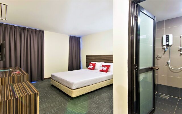 ZEN Rooms Basic Near I-City