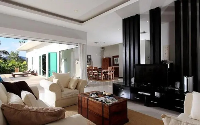 Byg Private Pool Villa @ Phuket Town