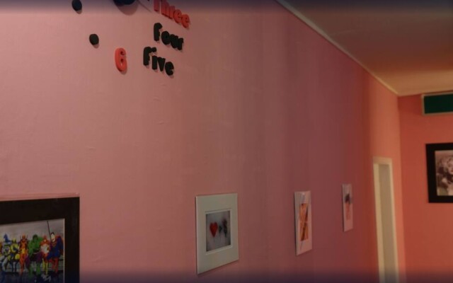 POP Guest House - Hostel