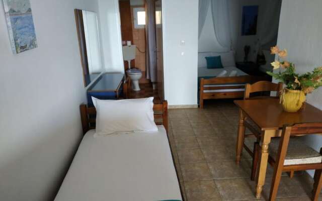 Bambola Apartments by Booking Kottas