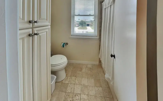West Bay Getaway by Ryson Vacation Rentals
