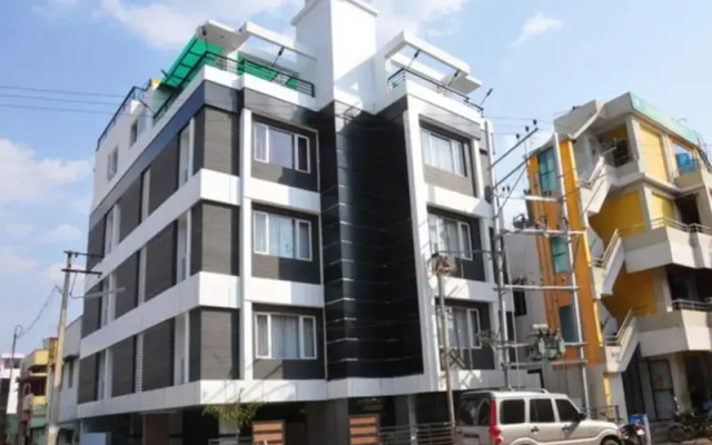 Everest Park Residency