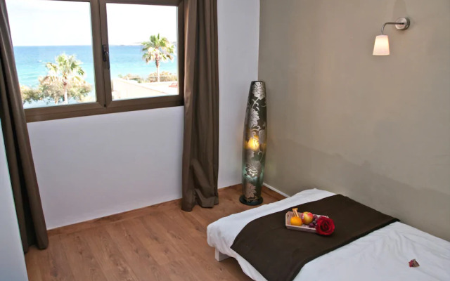 Seven Hostal & Spa