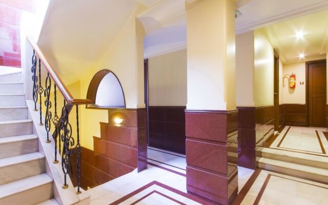OYO 1249 Hotel Ashray International
