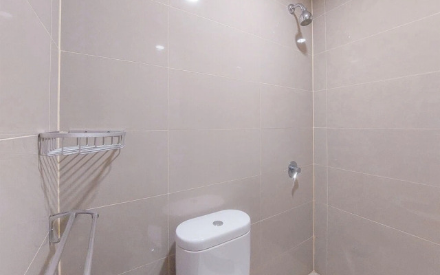 Cozy Living Studio At B Residence Apartment