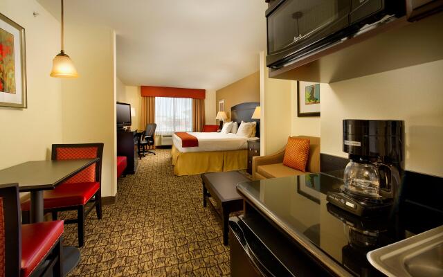 Holiday Inn Express Hotel & Suites Uvalde, an IHG Hotel