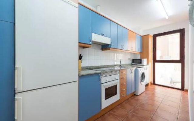 Beach Apartment & Rooftop Lounge