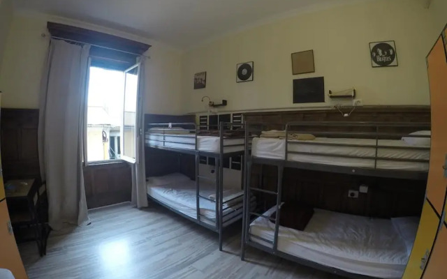 Victoria House Hostel