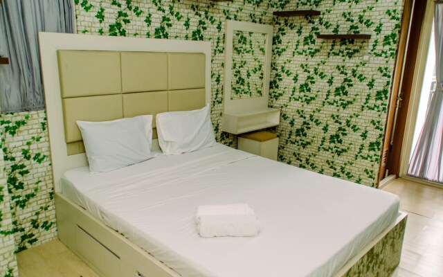 Fancy And Nice Studio At Green Lake View Apartment