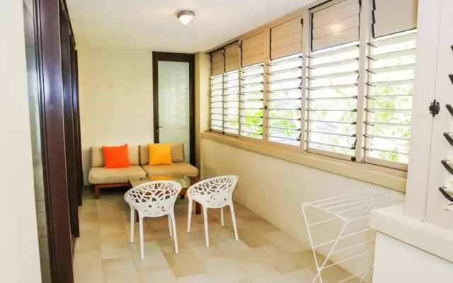 Temple 313 Recently Refurbished 3BR Apt