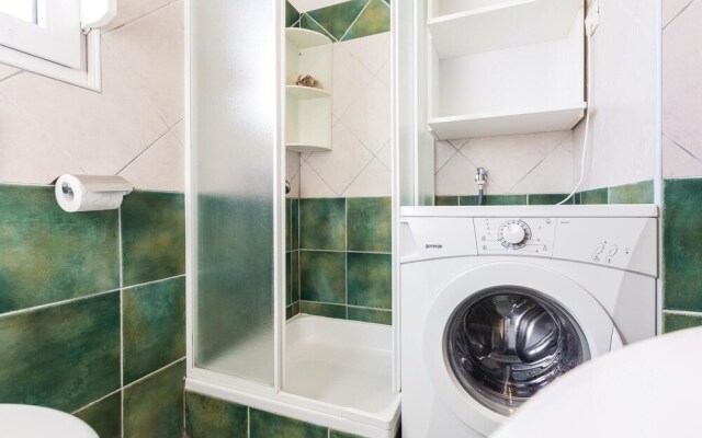 Amazing Home in Zadar With Wifi and 2 Bedrooms