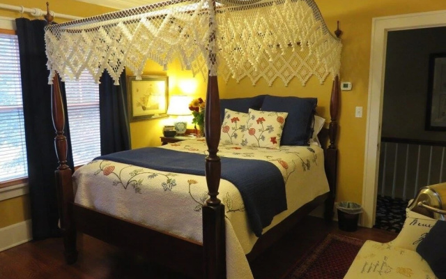 Sidwell Friends Bed and Breakfast