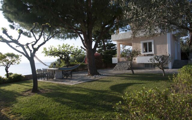 Messinian Blue SeaSide Villa