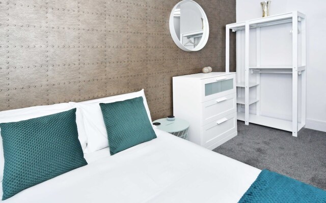 Townhouse PLUS  Lower Beth Street Stoke