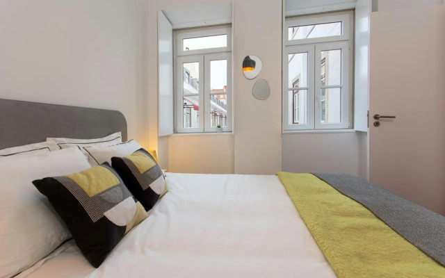 Charming Apartment in Private Condominium at Graça