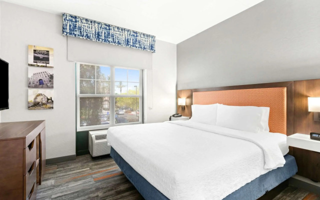Hampton Inn & Suites Phoenix-Goodyear