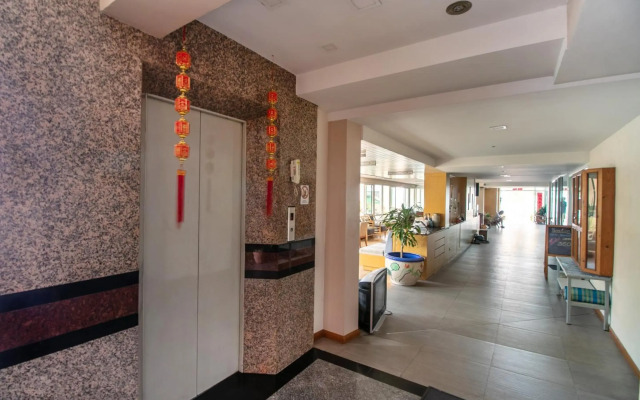 GoldenBeach Boutique Resort