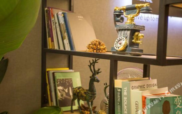 Suzhou Hualang Light House Hotel