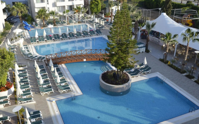 Calimera Side Resort