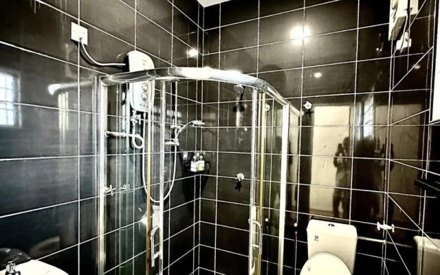 Ipoh Deluxe Family Home by Verve (14 Pax) EECH04