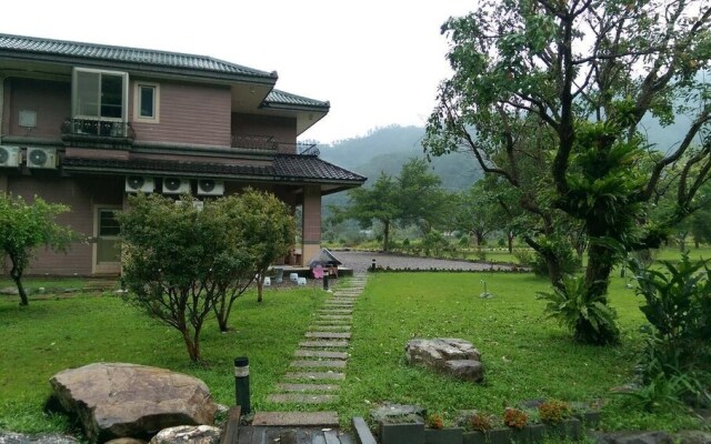 Seasons Inn B&B