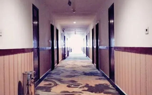 Wei Long Hotel