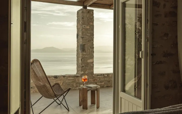 Aphrodite Suite by Peliva Nature Suites