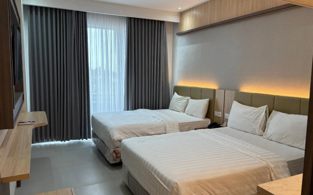 Grand Cahaya Hotel Pangandaran – Guest Rooms – Pangandaran