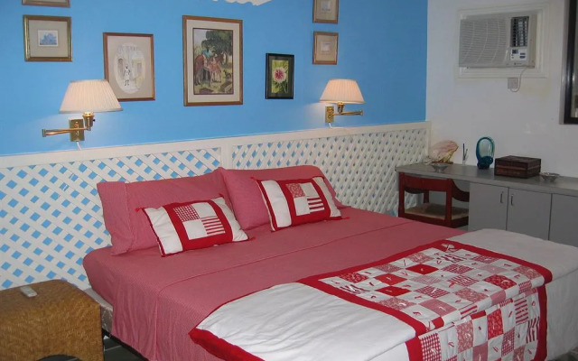 Bequia Beachfront Villa Hotel