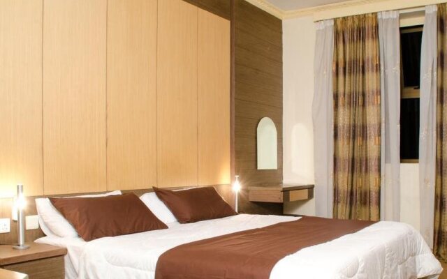 Gold Leaf Hotel