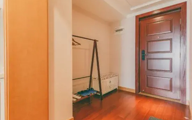 Carlos Service Apartment