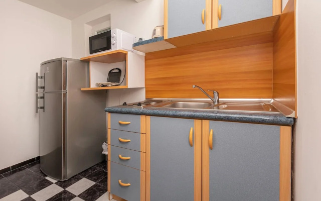 Apartments Villa Milas With Pool