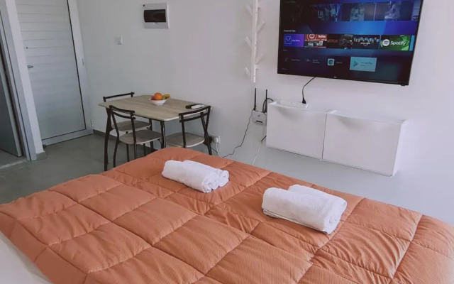 100 AN - Napa Living 40