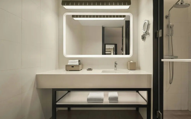 Aloft Kunshan Dianshan Lake