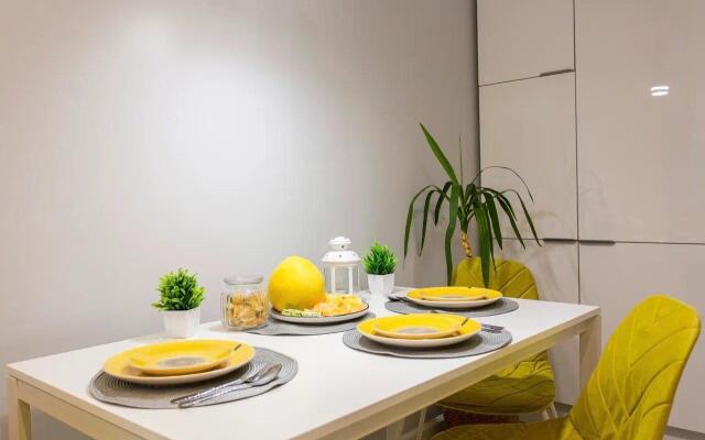 Moment House (Момент Хаус) на улице Народного Ополчения