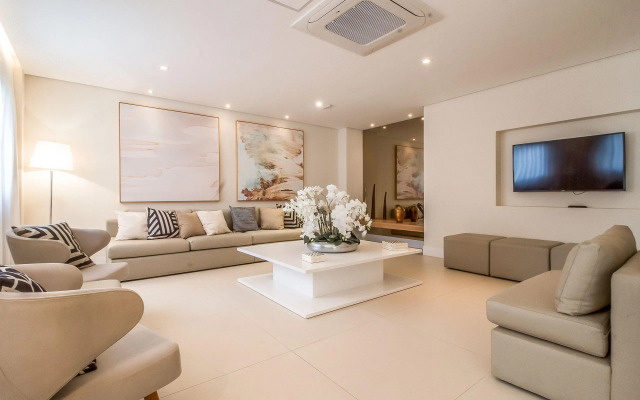 Apê iluminado e com vista alta no Brás