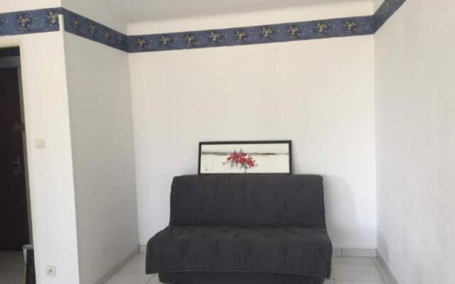 Beautiful Equipped Studio Near The Sea