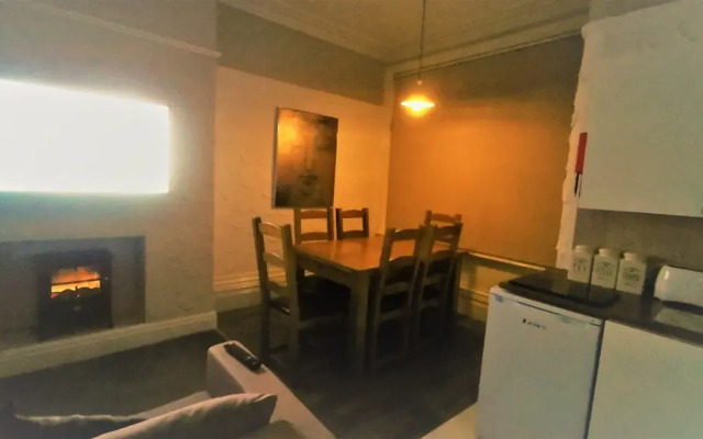 Immaculate 1-bed Apartment in Blackpool - Sleeps 5