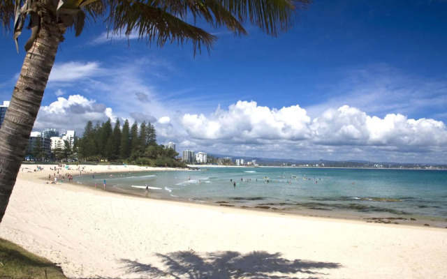 Point Danger Lodge unit 10 - Centrally located one bedroom Studio