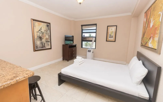 403 Ocean View Apartment Hollywood