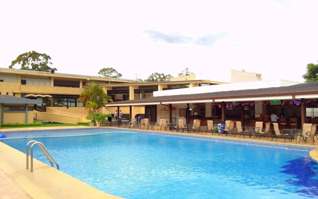 Costa Rica Tennis Club & Hotel