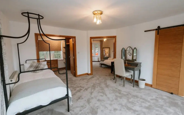 Luxury Langtoft Stud - Sleeps 10